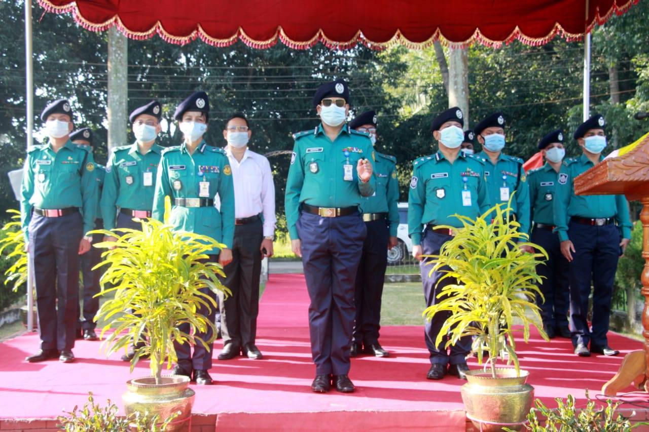 মাদকের ব্যাপারে আবারও পুলিশ সদস্যদের সতর্ক করলেন আরএমপি কমিশনার