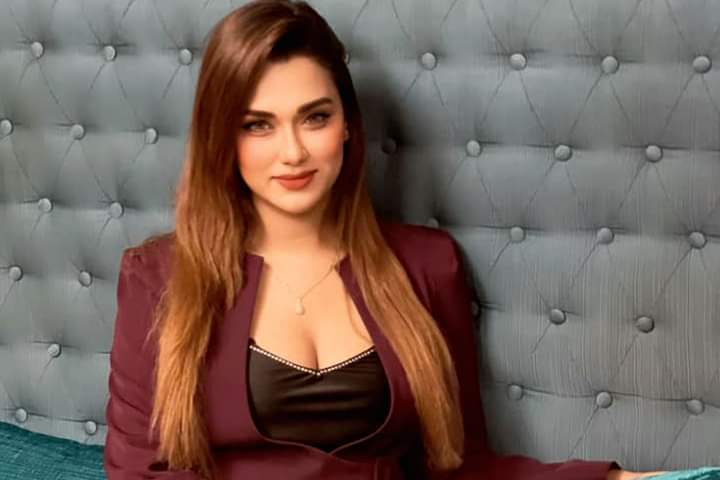 বায়োগ্রাফিতে অপ্রীতিকর ঘটনা জানাবেন ববি