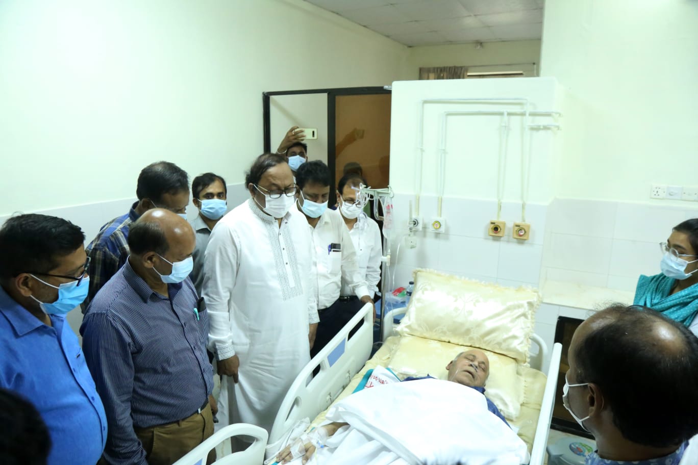 রাজশাহী সফরে এসে অসুস্থ্য সাবেক খাদ্যমন্ত্রী এ্যাড. কামরুল ইসলাম