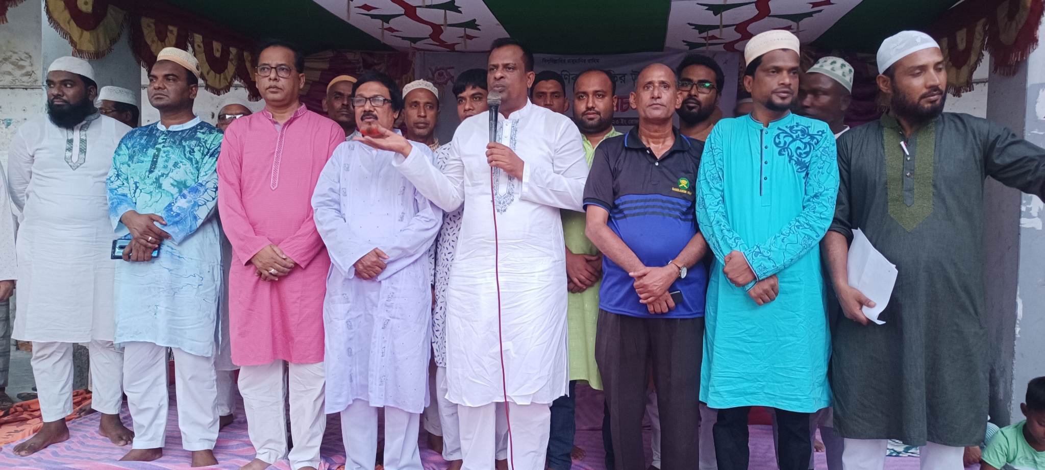 কেশরহাট বাজার বণিক সমিতির উদ্যোগে ইফতার ও দোয়া অনুষ্ঠিত