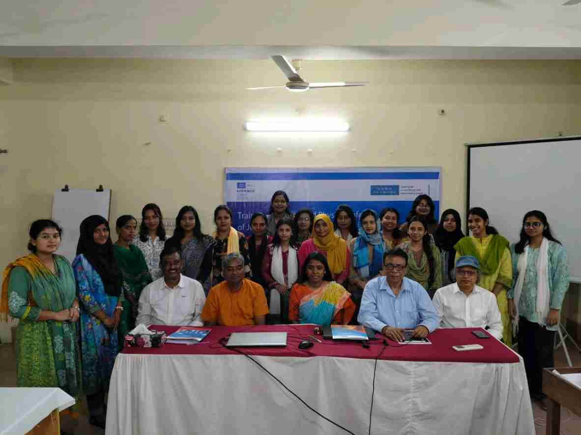 রাজশাহীতে নারী সাংবাদিকদের ডিজিটাল ও শারীরিক নিরাপত্তা বিষয়ক প্রশিক্ষণ